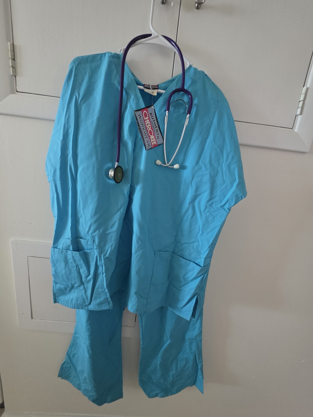 Women's Medical Scrub Set